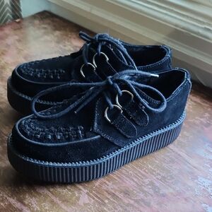 Black Platform Creeper Shoes with Ribbed Sole